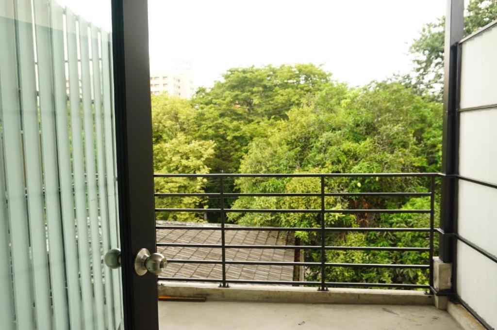 Feel Good Bangkok Hostel Exterior photo
