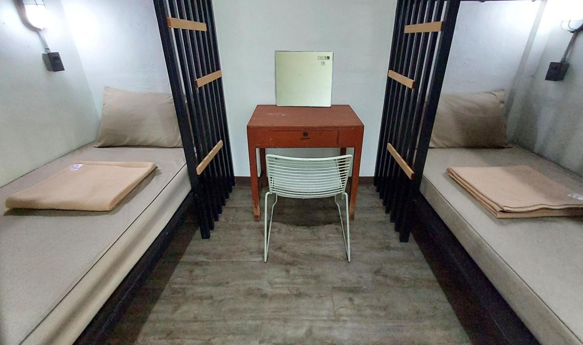 Feel Good Bangkok Hostel Exterior photo