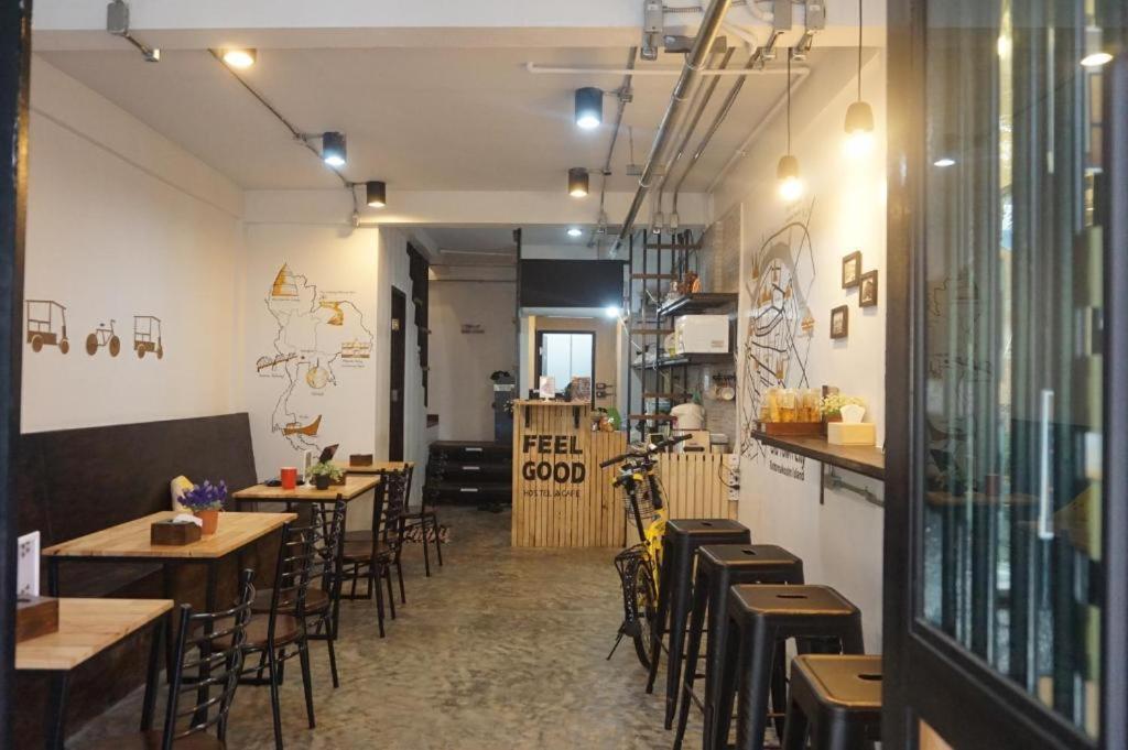 Feel Good Bangkok Hostel Exterior photo